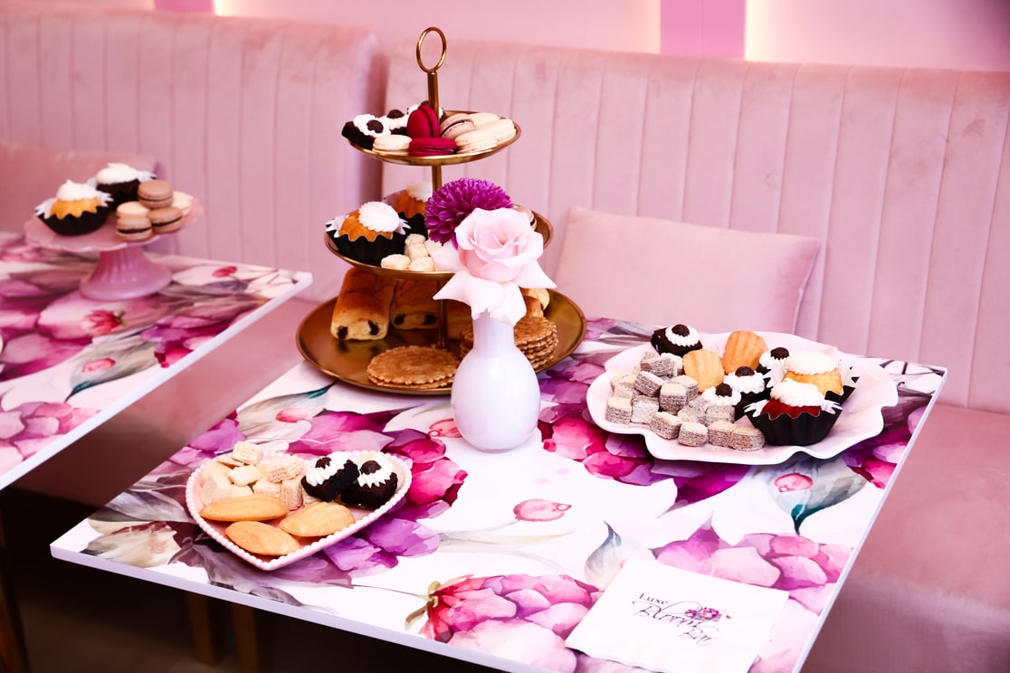 Luxe Bloom Bar + Lounge