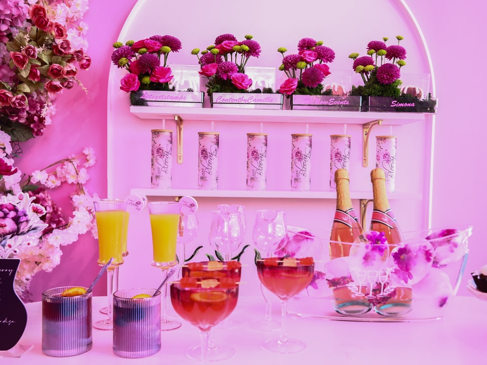Luxe Bloom Bar + Lounge